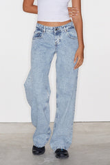 Low Rise Parallel Jeans in 80s Light Blue Wash