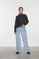 Low Rise Parallel Jeans in 80s Light Blue Wash