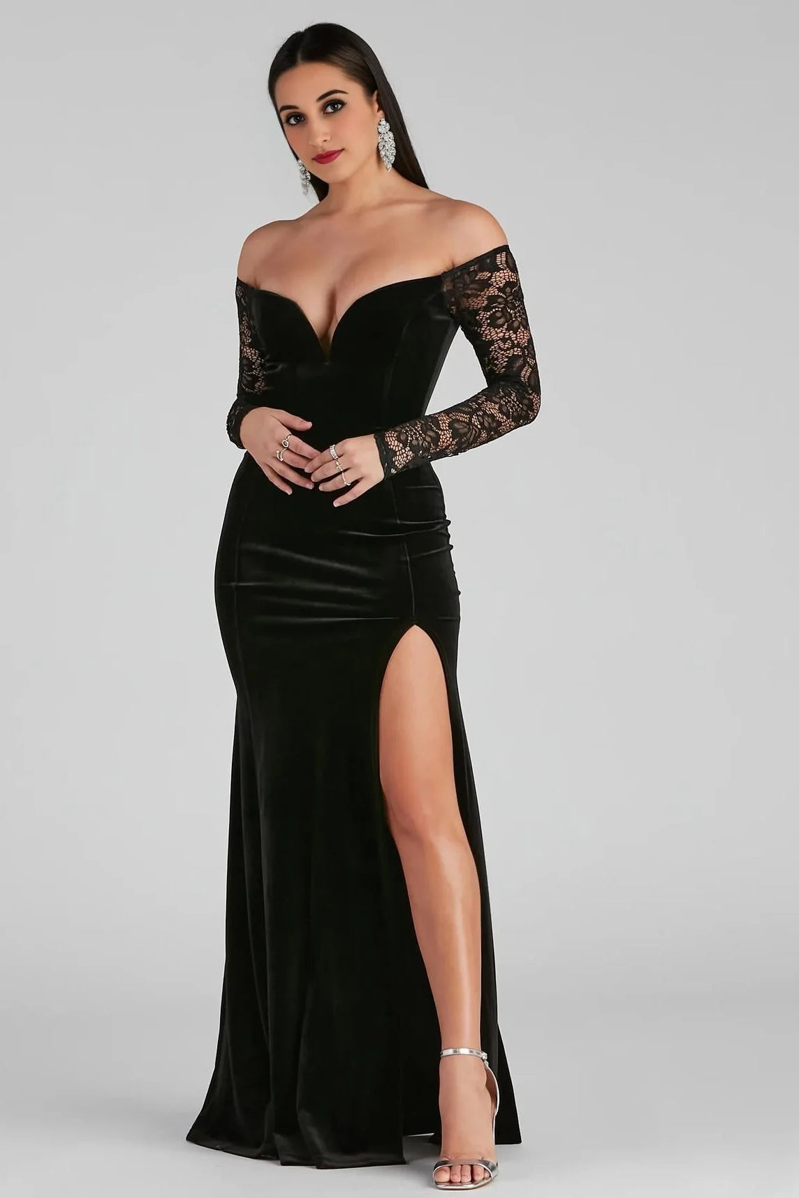 Larsa Formal Velvet And Lace Mermaid Dress